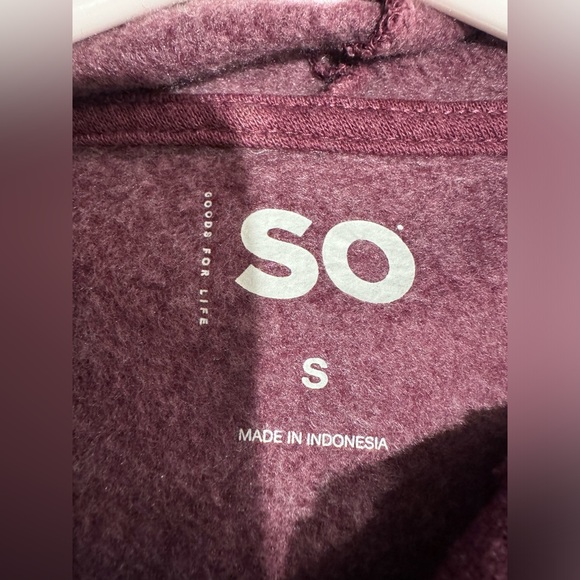 Maroon sweatshirt. Zip up hoodie, cropped. SO NWT - Picture 4 of 6